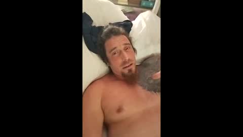 Snapshot of bossusaround chatting on January 10, 1:07 am bossusaround online show from January 10, 1:07 am