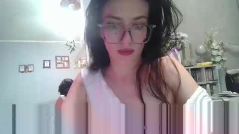 Bossy online show from May 26, 9:33 pm