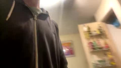 bothhandsolo online show from February 22, 6:02 am