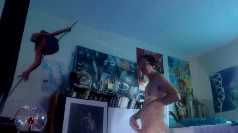 Bottomboo7 online show from November 20, 2:28 pm