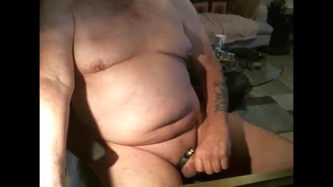 Snapshot of bottomguy33540 chatting on December 30, 10:55 pm BAM online show from December 30, 10:55 pm