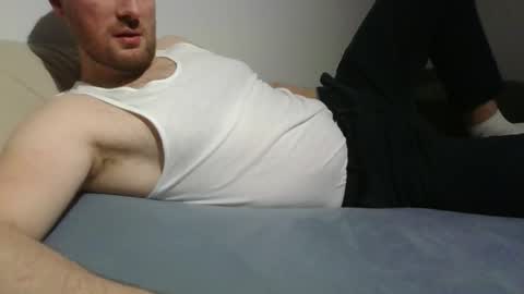 Snapshot of bottomtsinner chatting on November 3, 4:19 pm bottomtsinner online show from November 3, 4:19 pm