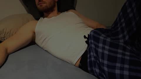 Snapshot of bottomtsinner chatting on February 22, 11:58 pm bottomtsinner online show from February 22, 11:58 pm