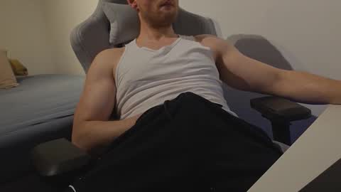 Snapshot of bottomtsinner chatting on March 8, 9:40 pm bottomtsinner online show from March 8, 9:40 pm