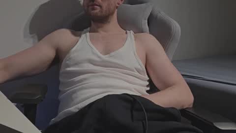 Snapshot of bottomtsinner chatting on March 22, 12:25 am bottomtsinner online show from March 22, 12:25 am