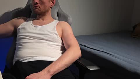 Snapshot of bottomtsinner chatting on March 30, 9:16 pm bottomtsinner online show from March 30, 9:16 pm