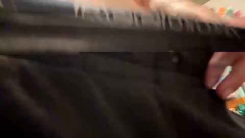 Snapshot of boujiiboy chatting on April 1, 10:49 am boujiiboy online show from April 1, 10:49 am