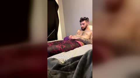 Snapshot of boujiiboy chatting on April 2, 4:54 am boujiiboy online show from April 2, 4:54 am