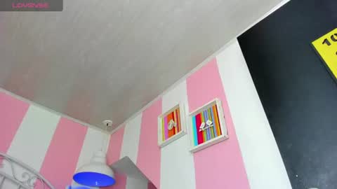 Snapshot of bouncing_bunnyxxx69 chatting on June 22, 9:01 pm bouncing_bunnyxxx69 online show from June 22, 9:01 pm