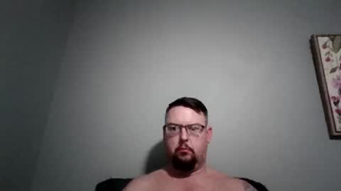 Snapshot of bowtieguy84 chatting on February 3, 1:59 am bowtieguy84 online show from February 3, 1:59 am