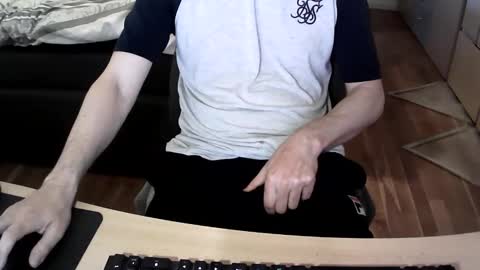 boy21yrs online show from February 26, 3:55 pm