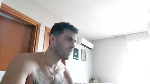 Snapshot of boy_aroundtheworld chatting on October 17, 11:13 am Dan online show from October 17, 11:13 am