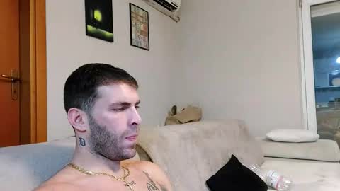 Snapshot of boy_aroundtheworld chatting on October 21, 8:42 pm Dan online show from October 21, 8:42 pm