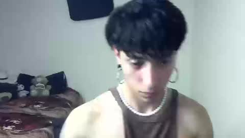 Snapshot of boy_fox_guys chatting on December 24, 3:47 pm Boy Astro online show from December 24, 3:47 pm