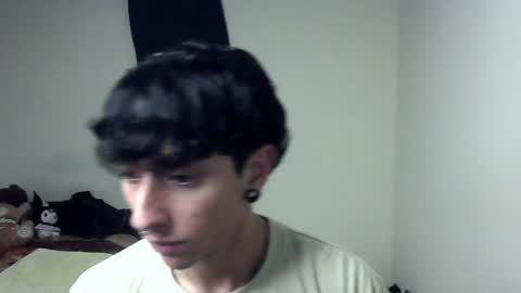 Snapshot of boy_fox_guys chatting on January 2, 11:27 pm Boy Astro online show from January 2, 11:27 pm
