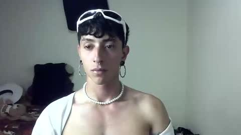 Snapshot of boy_fox_guys chatting on January 24, 1:24 am Boy Astro online show from January 24, 1:24 am