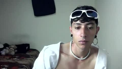 Snapshot of boy_fox_guys chatting on January 24, 4:49 pm Boy Astro online show from January 24, 4:49 pm