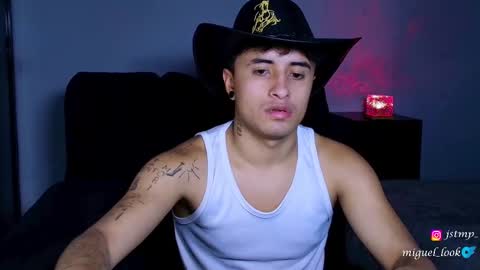 boy_nauthy online show from October 16, 2:51 pm