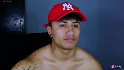 boy_nauthy online show from November 8, 6:51 pm