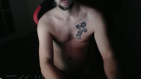 boy_t0y89 online show from December 22, 6:16 pm