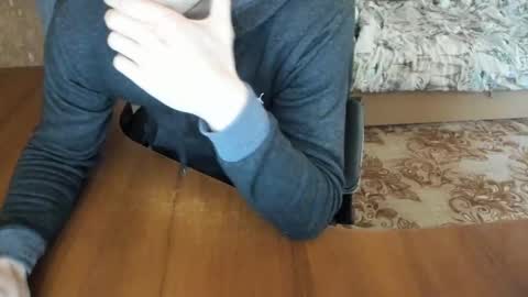 Snapshot of boyapollon chatting on October 24, 10:11 am BoyApollon online show from October 24, 10:11 am