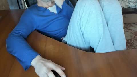 Snapshot of boyapollon chatting on January 8, 8:27 am BoyApollon online show from January 8, 8:27 am