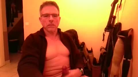 boyaroues online show from February 16, 10:06 pm