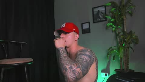 boyc02_ online show from December 11, 5:53 am