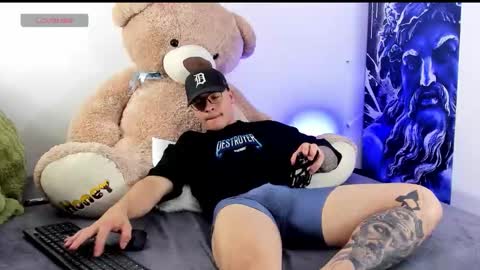 boyc02_ online show from January 17, 2:38 am