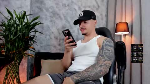 boyc02_ online show from March 7, 2:08 am