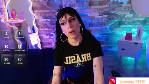 boyfox_tay online show from November 15, 5:05 am