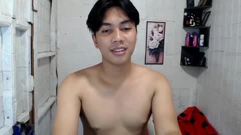 Snapshot of boyinyourfantasy chatting on December 11, 10:27 pm Dex online show from December 11, 10:27 pm