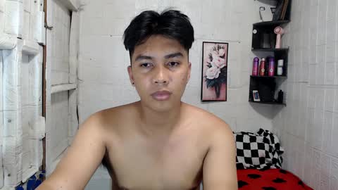 Snapshot of boyinyourfantasy chatting on January 2, 7:40 pm Dex online show from January 2, 7:40 pm