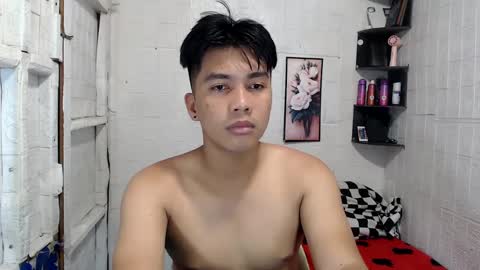 Snapshot of boyinyourfantasy chatting on January 3, 6:24 pm Dex online show from January 3, 6:24 pm