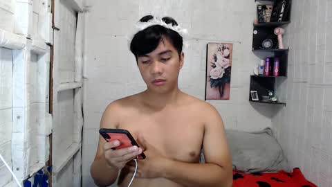 Snapshot of boyinyourfantasy chatting on February 4, 7:00 pm Dex online show from February 4, 7:00 pm