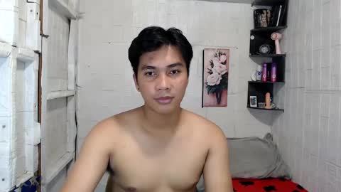 Snapshot of boyinyourfantasy chatting on February 5, 11:06 pm Dex online show from February 5, 11:06 pm