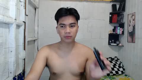 Snapshot of boyinyourfantasy chatting on March 3, 12:59 am Dex online show from March 3, 12:59 am