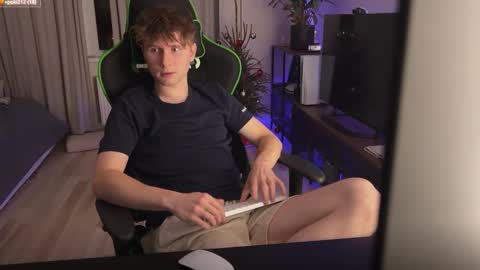 Eddie online show from January 15, 11:30 pm