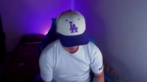 miguel  online show from May 7, 11:54 pm