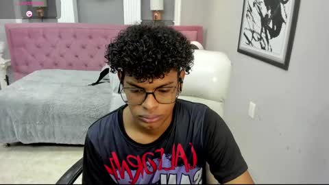 Snapshot of boylittle19cm chatting on October 14, 12:17 pm Jackson online show from October 14, 12:17 pm