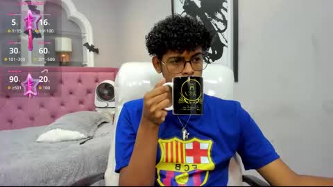 Snapshot of boylittle19cm chatting on October 21, 12:28 pm Jackson online show from October 21, 12:28 pm