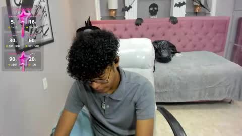 Snapshot of boylittle19cm chatting on October 31, 11:55 am Jackson online show from October 31, 11:55 am