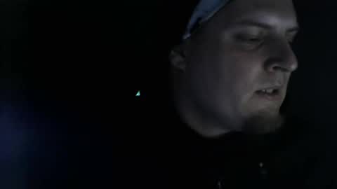 Snapshot of boynextdoooooor chatting on November 27, 10:23 pm boynextdoooooor online show from November 27, 10:23 pm