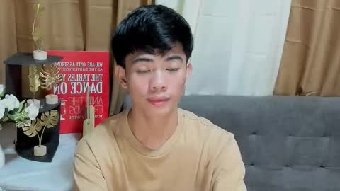 Snapshot of boynextdoor4ux chatting on September 24, 11:41 pm HI IM JAMES DONT FORGET GIVE ME THUMBS UP AND JOIN TO MY FANCLUB online show from September 24, 11:41 pm