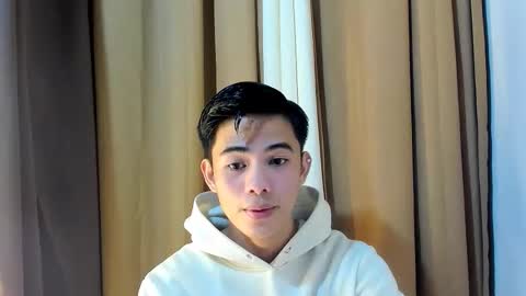 HI IM JAMES DONT FORGET GIVE ME THUMBS UP AND JOIN TO MY FANCLUB online show from March 4, 12:38 am