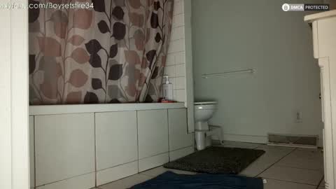 boysetsfire34 online show from October 15, 4:56 am