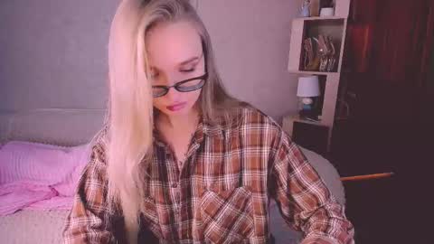 Snapshot of boysloveblondee chatting on January 30, 12:06 pm BoysLoveBlondee online show from January 30, 12:06 pm