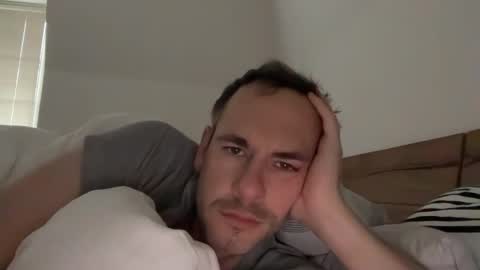 boytoyhh online show from November 14, 8:13 am