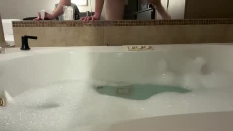 BoyToyBenny online show from April 20, 7:22 am