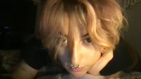 Snapshot of boywithbug chatting on March 2, 7:54 am boywithbug online show from March 2, 7:54 am